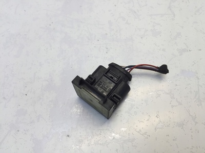 3C0927810D audi a1 ii 82a датчик холла сцепление