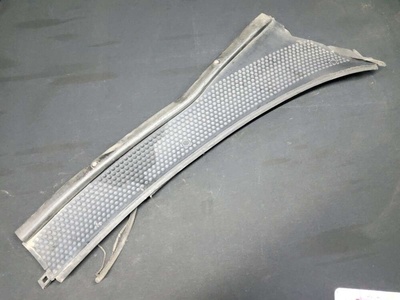 1M51A02216AC Решетка стеклоочистителя (Дождевик) Ford Focus 1 2004