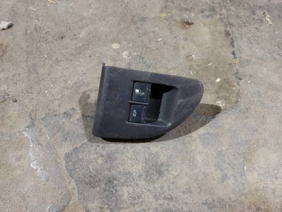 7L6845427 Кнопка открывания багажника VW Touareg 2002-2010 2005