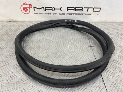 13260045 уплотнительная резинка двери Opel Astra j p10 2009-2015 , <strong>-Б/У Детали сняты с АВТОМОБИЛЯ</strong>