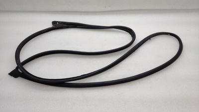 82140L2000 Уплотнитель двери Kia K5 DL3 2020
