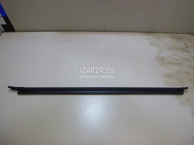 82240L2000 Уплотнитель (внутри) Hyundai-Kia K5 2020
