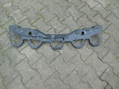 850420070R renault megane iv универсал амортизатор бампера каретка