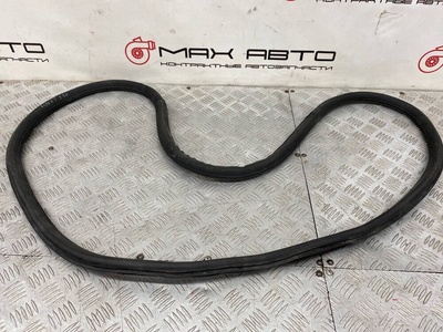 13260045 уплотнительная резинка двери Opel Astra j p10 2009-2015 , <strong>-Б/У Детали сняты с АВТОМОБИЛЯ</strong>