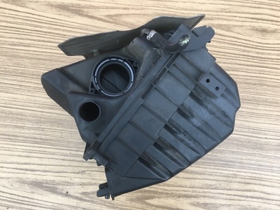 06B133837AJ Корпус воздушного фильтра Audi A4 B6 2004