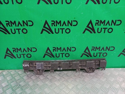 A2048850565 кронштейн бампера центральный Mercedes C-Class W204 2006-2015