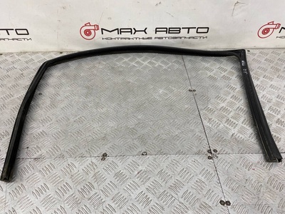 4L0837440B уплотнительная резинка стекла AUDI Q7 4L 2006 (2005-2015) , <strong>-Б/У Детали сняты с АВТОМОБИЛЯ</strong>