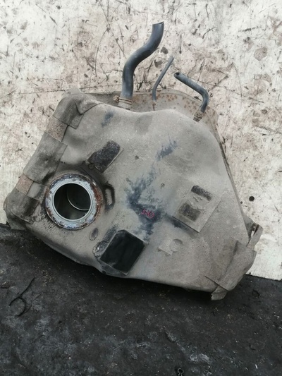 CD8542110 Бак топливный Mazda 5 1 CR 2005-2010