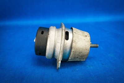 7L8199131C подушка двигателя audi q7 4l рестайлинг
