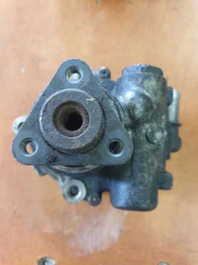 4F0145155E насос гур audi a6 c6 2.0 tdi