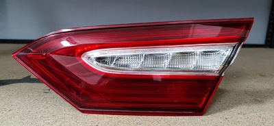 Фара задняя правый в крышку toyota camry 2017 светодиодный