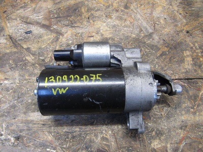 03L911021E Стартер Audi A4 B8/8K 2009