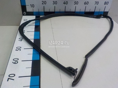 LR054335 Уплотнитель двери Land Rover Range Rover Sport 2013