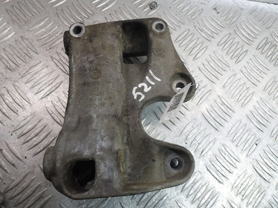 079903805AF Кронштейн генератора Audi Q7 (4LB) 2005 - 2009 2007 ,