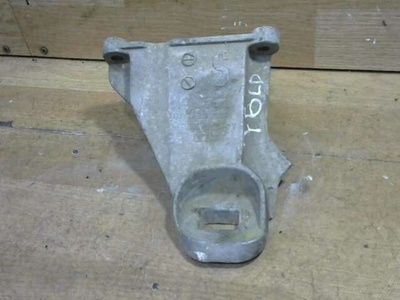 4A0199312F Кронштейн двигателя Audi 100 C4 1992