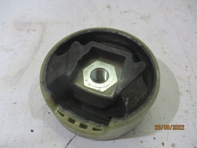 1K0199868Q Опора двигателя Audi A3 8P 2004-2013