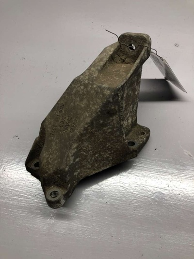 8D0199307L Кронштейн двигателя Audi A6 C5 (S6,RS6) 1997 , 8D0199307H, 8D0199305
