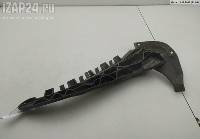 4B5807454A Кронштейн бампера заднего Audi A6 C5 (1997-2005) 1999