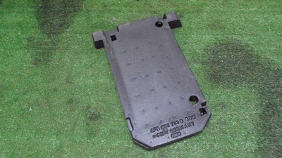 4f0035733 кронштейн (сопут. товар) Audi Allroad quattro 2005-2012 09.2006