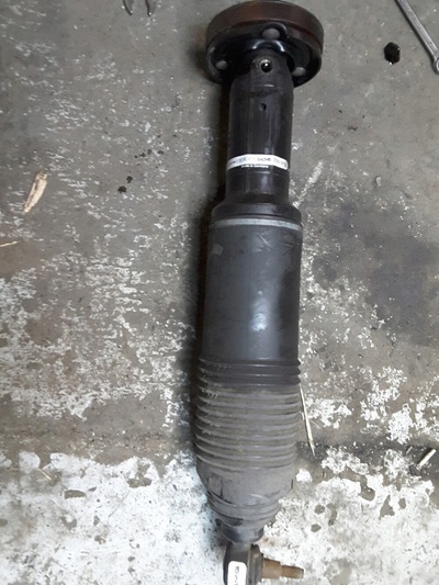 A2303204513 мерседес sl 55 amg r230 амортизатор левый передняя abc