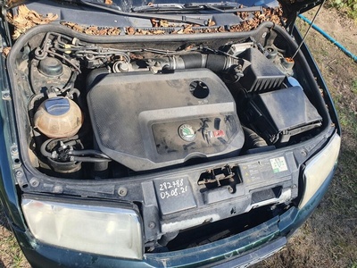 038103925E крышка защита двигателя крышка fabia 1.9 tdi крышка