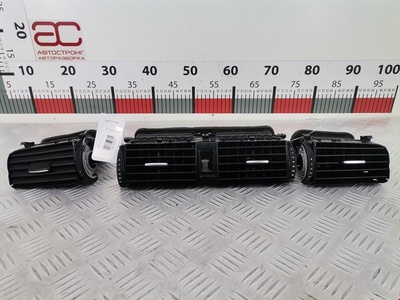 5C6819728 Дефлектор обдува салона Volkswagen Jetta 6 (2010-2018) 2011 / 5C6819703 / 5C6819704,5C8857059DBBO