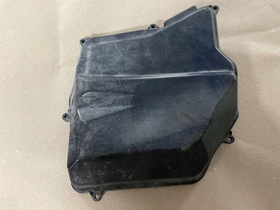 8E1907613E audi a4 b7 крышка компьютера