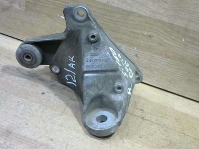 8D0399114S Кронштейн КПП Audi A4 B5 (S4,RS4) 1999