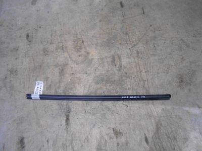 6817105051 Уплотнитель стекла передней двери Toyota Avensis II 2003-2008 2004