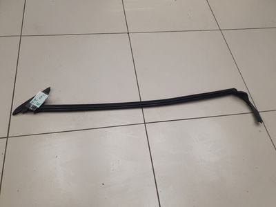 8J0837480J Уплотнитель двери передней правой Audi TT 8J 2006-2014