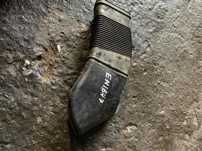 8d0129617b Воздуховод Audi A4 B5(1994-2001) 2000