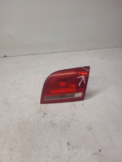 8P4945094D фара правая задняя крышка багажника audi a3 8p рестайлинг