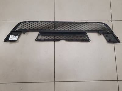 BJ3M17K945B Решётка в бампер центральная Land Rover Range Rover Evoque 2011-2018
