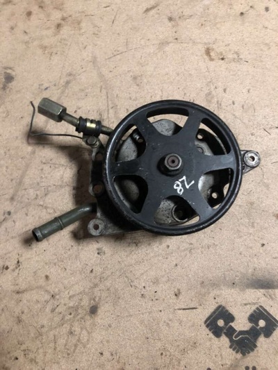 LC6232600F Насос гидроусилителя руля Mazda MPV 2 2004