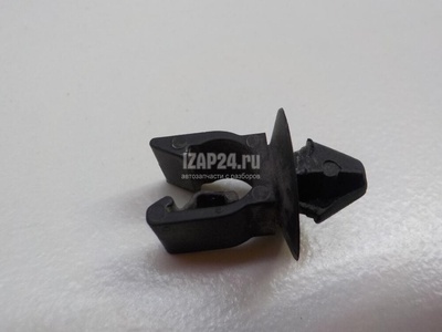 7703079870 Крепеж (клоп) Renault Kangoo 2008