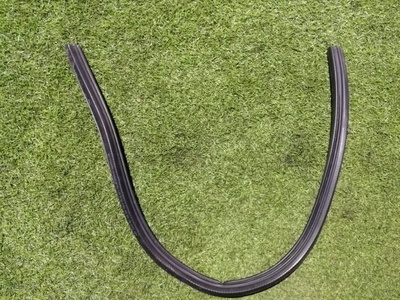 4G8823723A уплотнитель капота Audi RS7 C7 2015 , 4G8823723