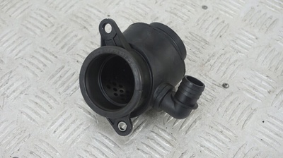 059129955E audi a4 b8 3.0 tdi резонатор турбины