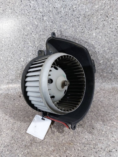 52407543 моторчик печки + A / C , DELPHI / TEMIC , ЛОПАСТИ / БЕЛЫЕ / + МОТОР. Opel Astra H 2006