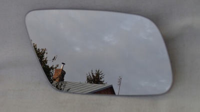 8D0857536AD вставка стекло зеркало правое a6 c5 a8 d2