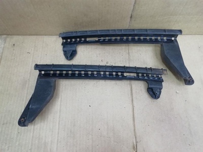 4L0839067 Направляющая стекла Audi Q7 4L 2006 ,4L0839068
