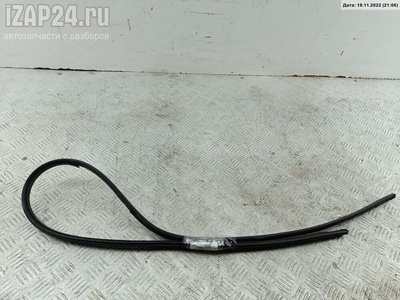 Молдинг лобового стекла Ford Fusion 2005
