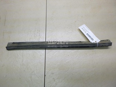 82839JG000 Уплотнитель двери Nissan X-Trail (T31) (2007 - 2014)