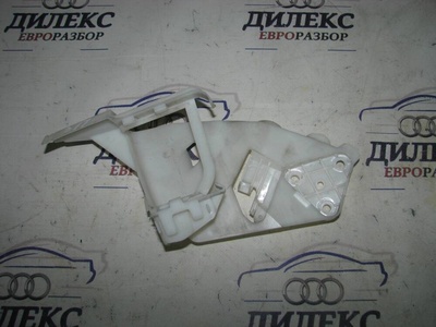 3C4839768B кронштейн замка двери VW Passat (B6) 2005-2010 2006
