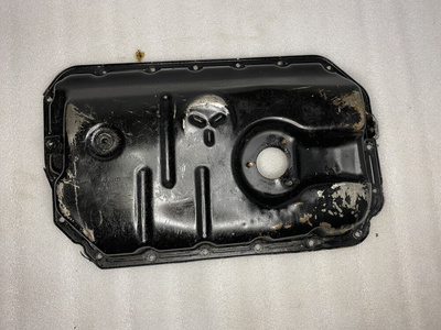 06E103600C Поддон Audi Q5 8R 2010 ,06E103604K