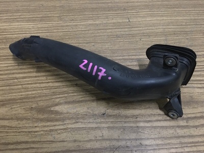 4F0129604B Воздухозаборник (внутри) Audi A6 C6 2004