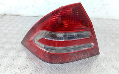 A2038201964 Фонарь задний левый Mercedes C W203/S203/CL203 [рестайлинг] (2004-2007) 2006