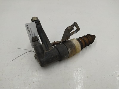 8E0721257E Цилиндр сцепления рабочий Volkswagen Passat B5+ (GP) 2002