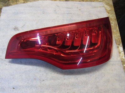4L0945094F фонарь задний правый Audi Q7 4L 2010