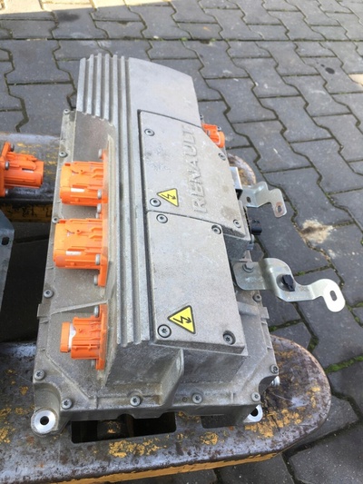 296093666R инвертор двигатель kangoo iii z.e 2016 г.