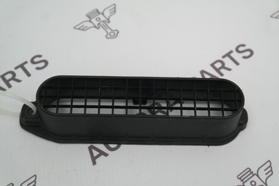 LR036450 Решетка канала забора воздуха Land Rover Range Rover Sport L494 2013